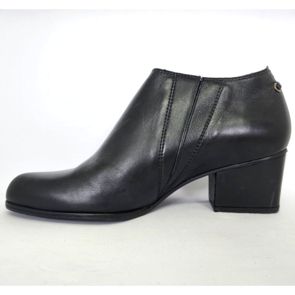Stuart Weitzman Women's Black Block Heel Ankle Boots Size 7 & 7.5